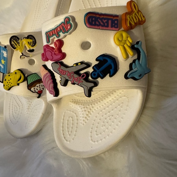 Croc Slides with 18 charms. Size Women 6 - Picture 9 of 14